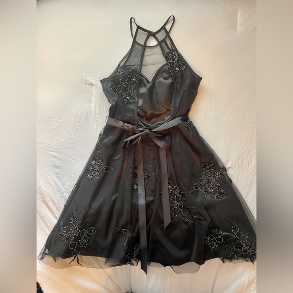 👠💄💅B. Darlin black special occasion dress. Size Juniors - Picture 3 of 3